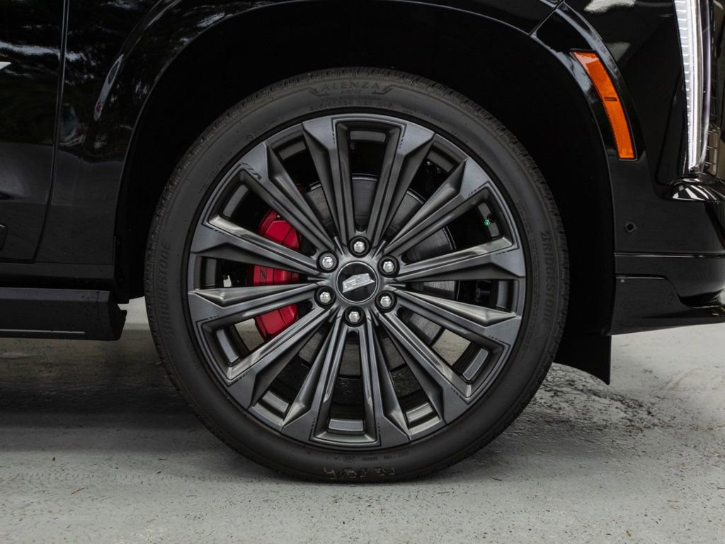 Used 2025 Cadillac Escalade V image 14