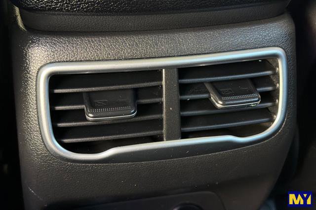 Used 2021 Hyundai Santa Fe SEL image 15