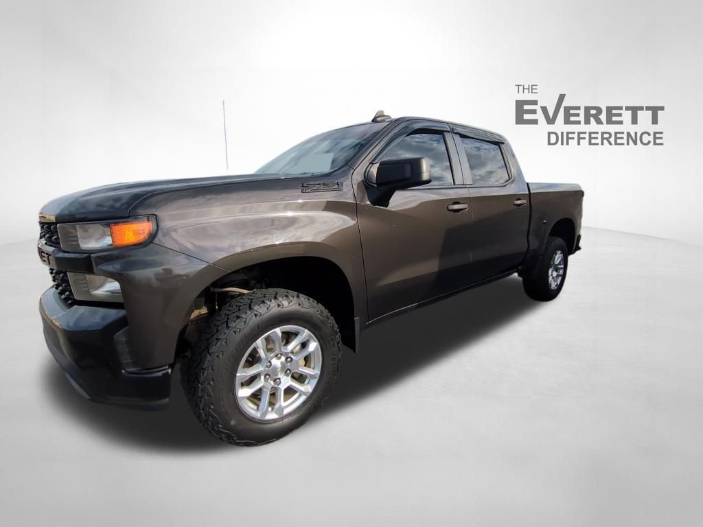 Used 2021 Chevrolet Silverado 1500 Custom Trail Boss w/ LPO, Dark Essentials Package image 5