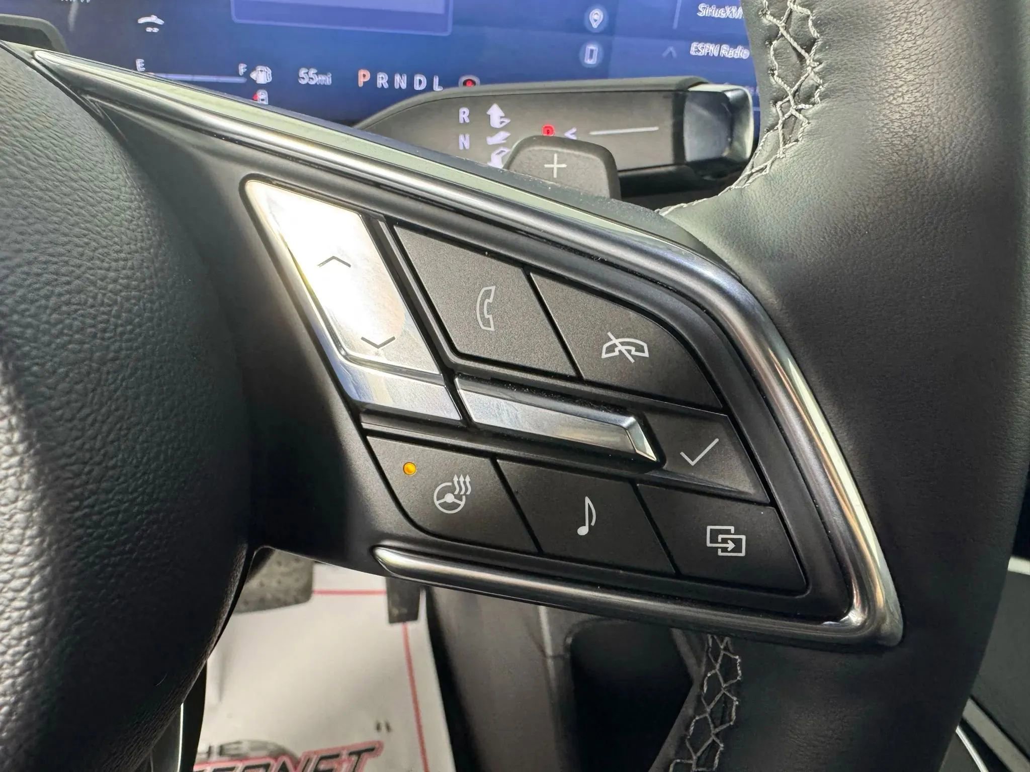 Used 2025 Buick Enclave Sport Touring w/ Super Cruise Package FWD image 11