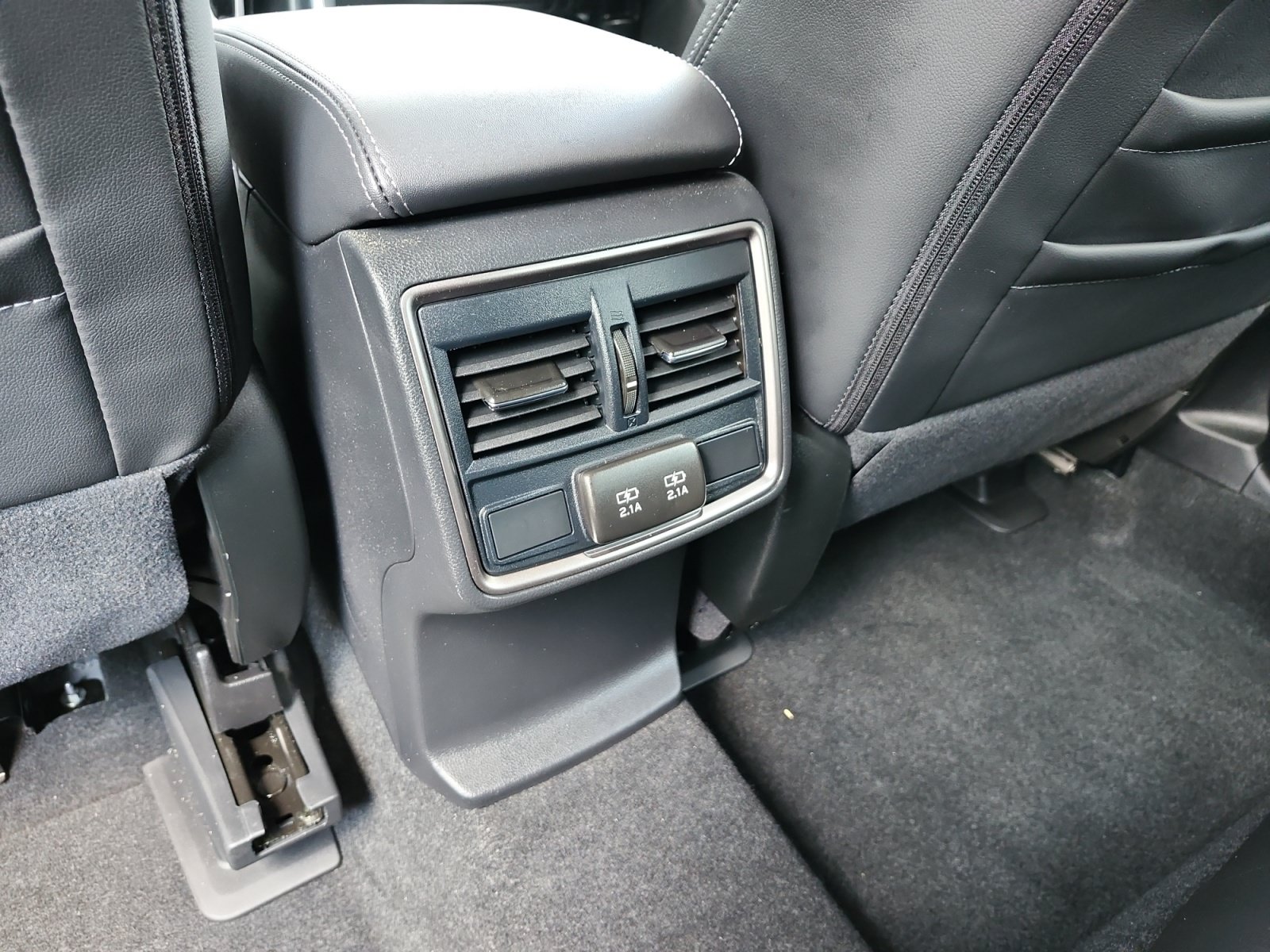 Used 2024 Subaru Forester Limited w/ Pop Package 2 AWD/4WD image 13