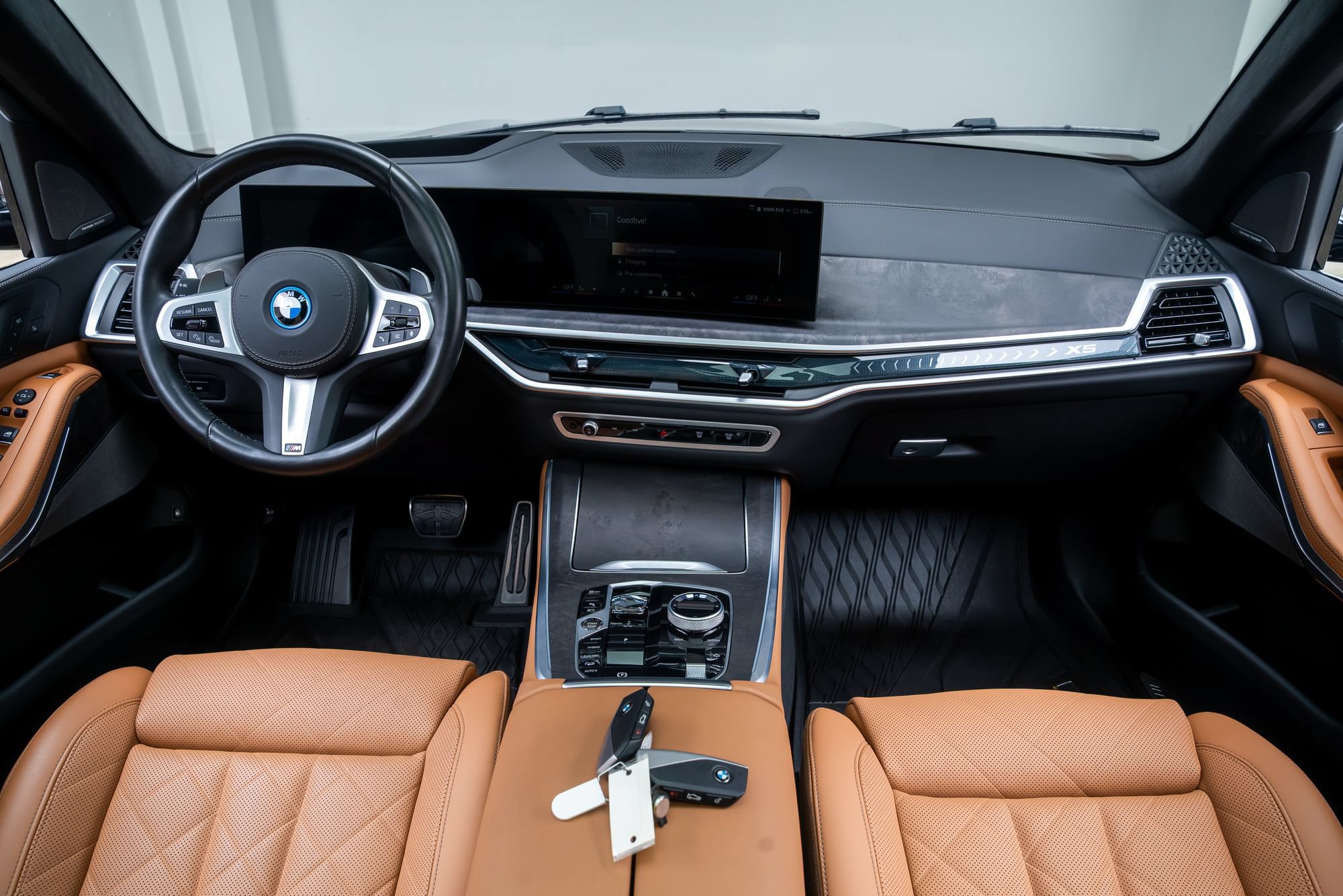 Used 2025 BMW X5 xDrive50e w/ Executive Package AWD/4WD image 9
