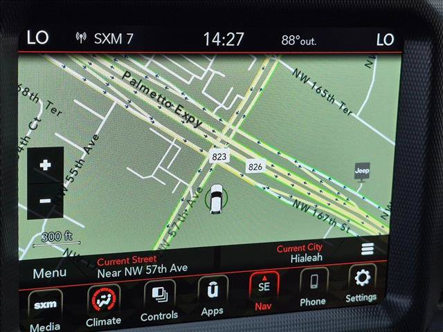 Used 2022 Jeep Gladiator Rubicon w/ LED Lighting Group AWD/4WD image 12