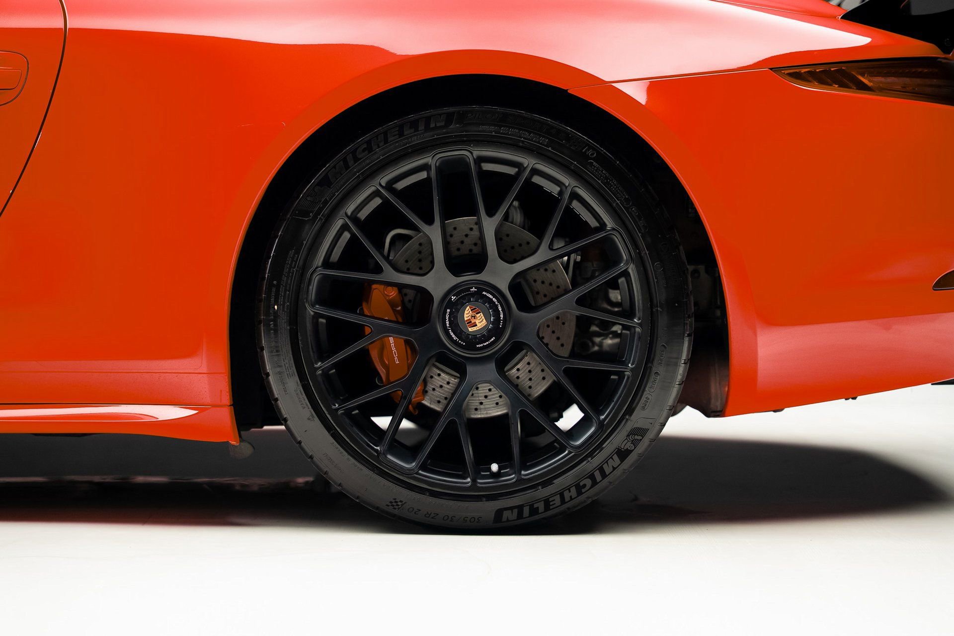 Used 2016 Porsche 911 Carrera GTS RWD image 23