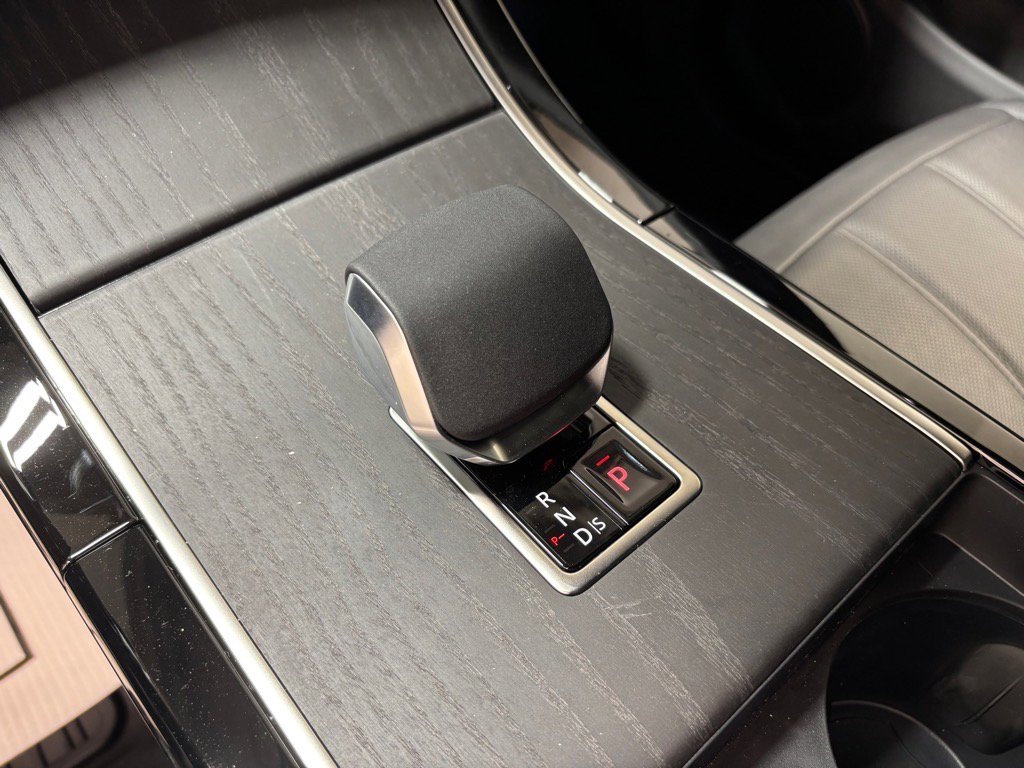 New 2026 Land Rover Range Rover Evoque S image 15