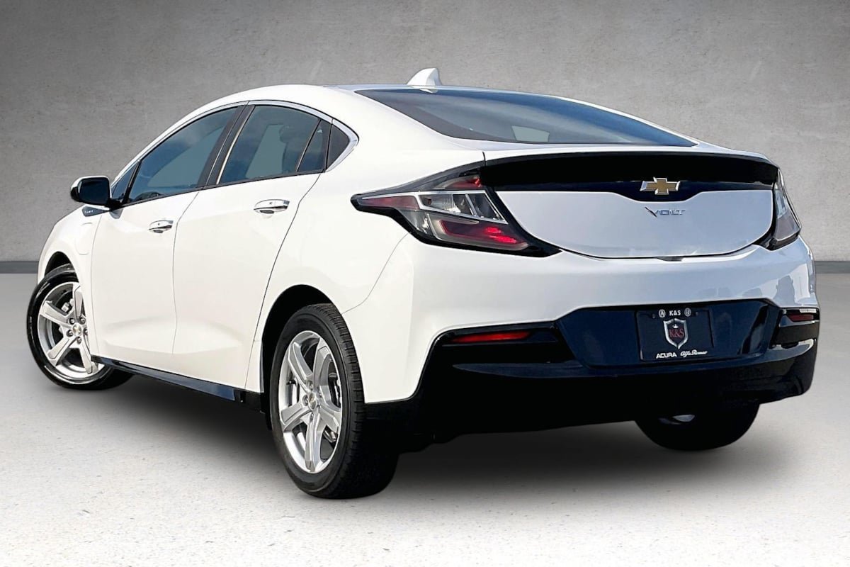 Used 2018 Chevrolet Volt LT FWD image 34