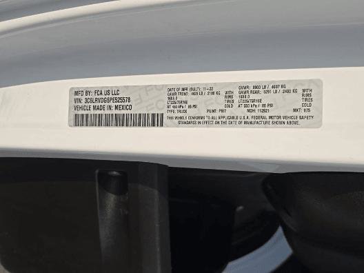 Used 2023 RAM ProMaster 2500 FWD image 14