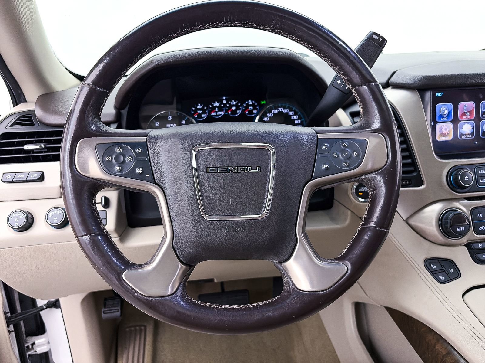 Used 2018 GMC Yukon Denali w/ Denali Ultimate Package AWD/4WD image 27