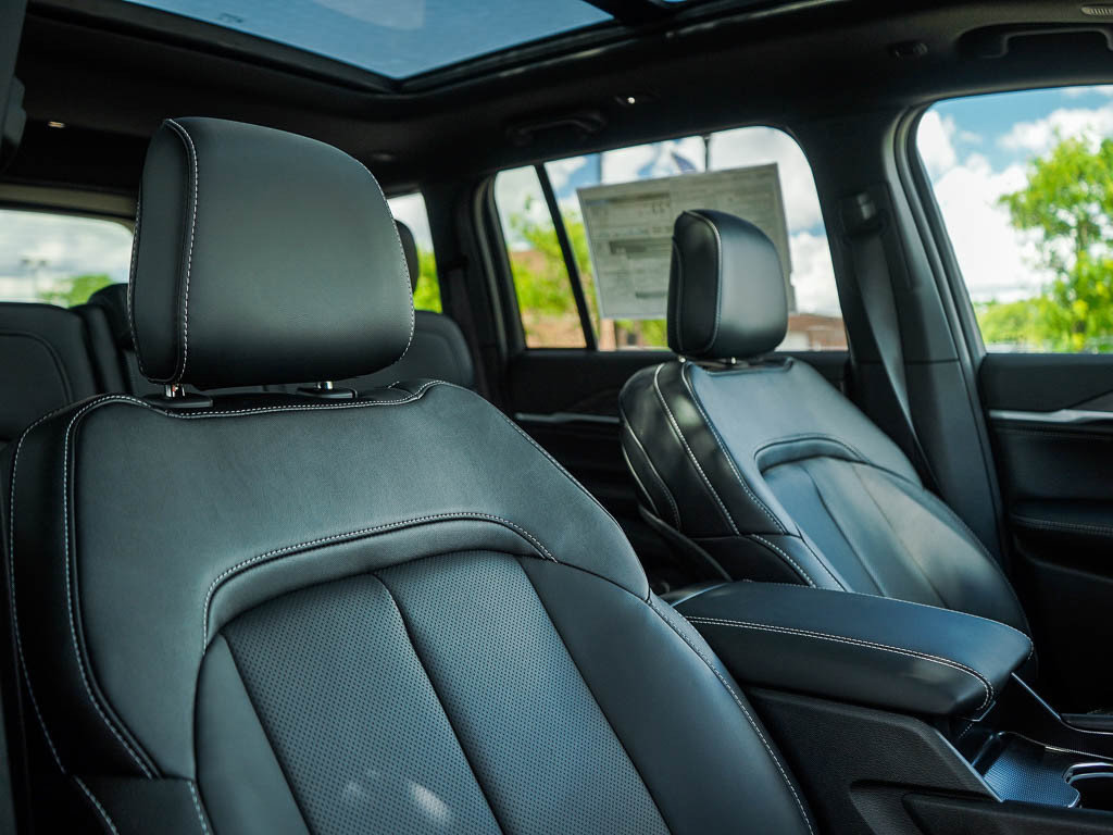 New 2026 Jeep Grand Cherokee Limited AWD/4WD image 12