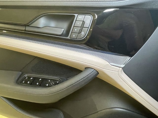 New 2026 Porsche Panamera 4 AWD/4WD image 35