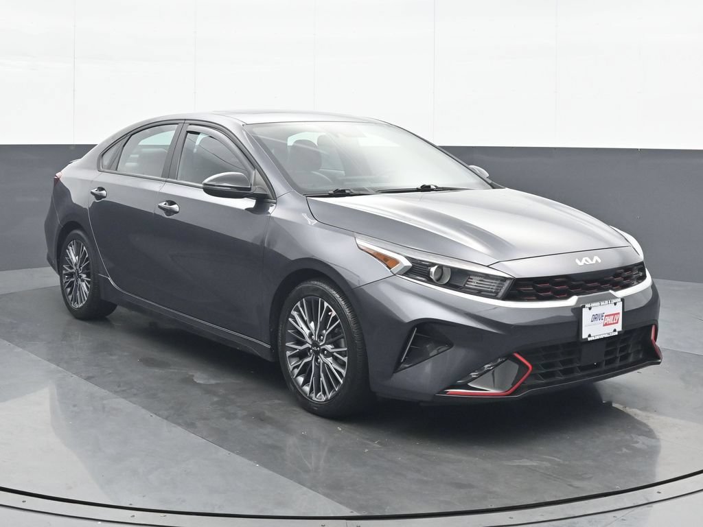 Used 2023 Kia Forte GT-Line w/ GT-Line Premium Package FWD image 9