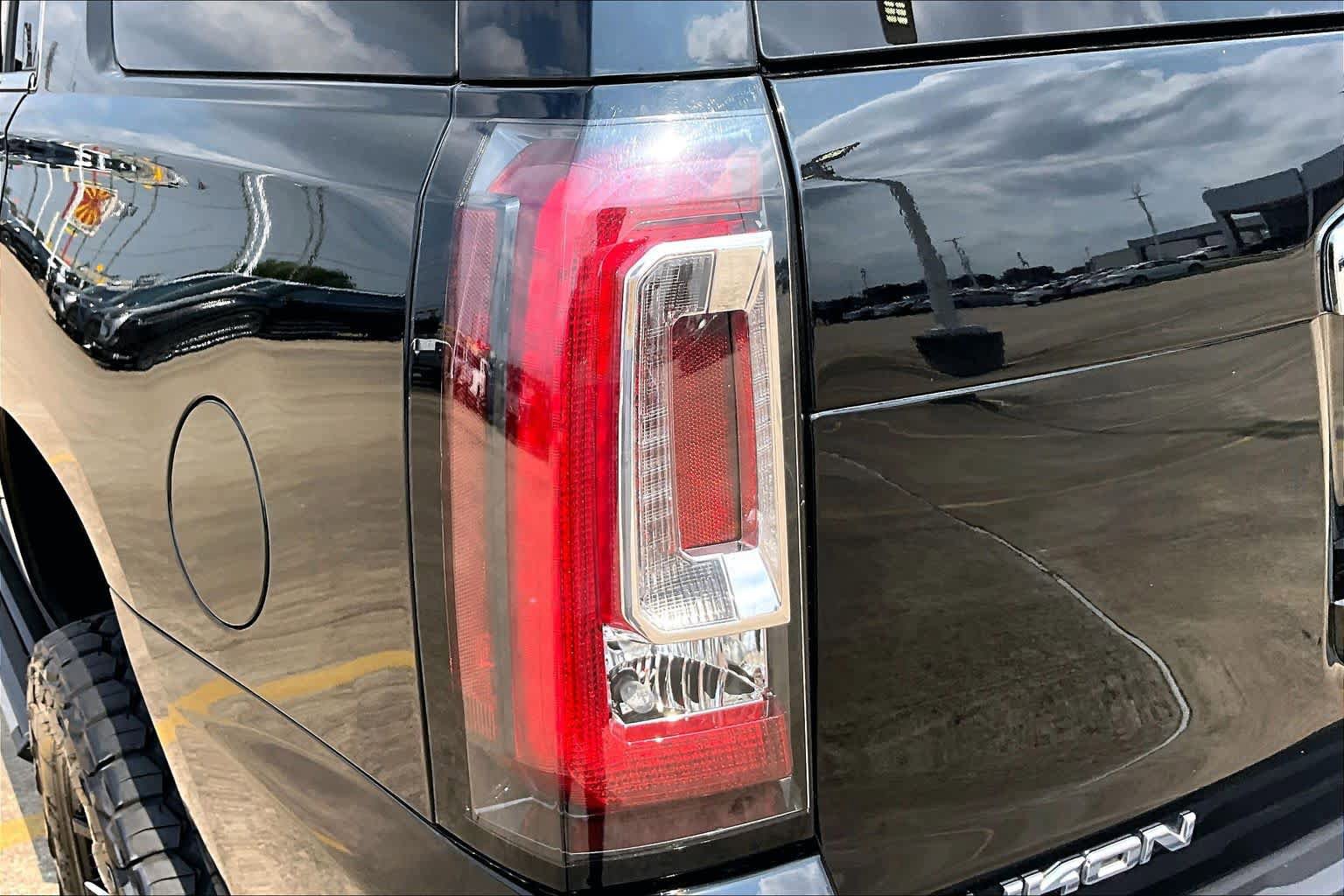 Used 2019 GMC Yukon Denali w/ Denali Ultimate Package AWD/4WD image 29