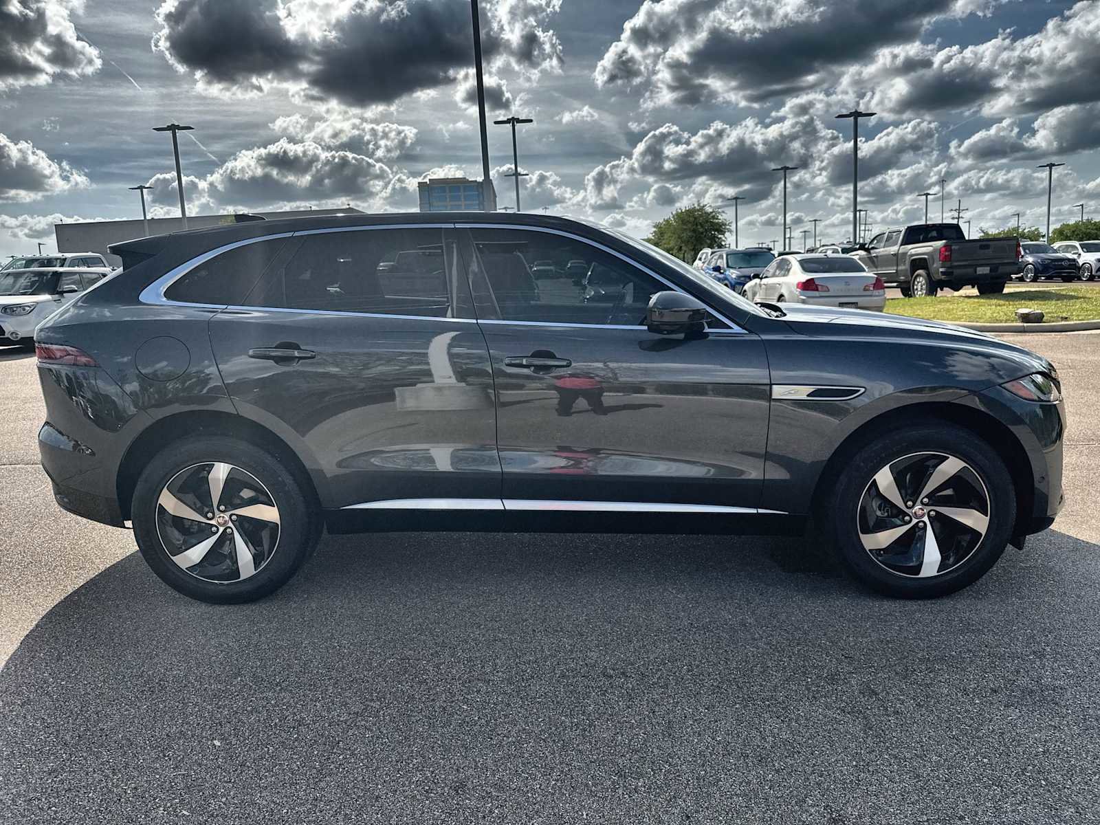 Used 2021 Jaguar F-PACE S image 10