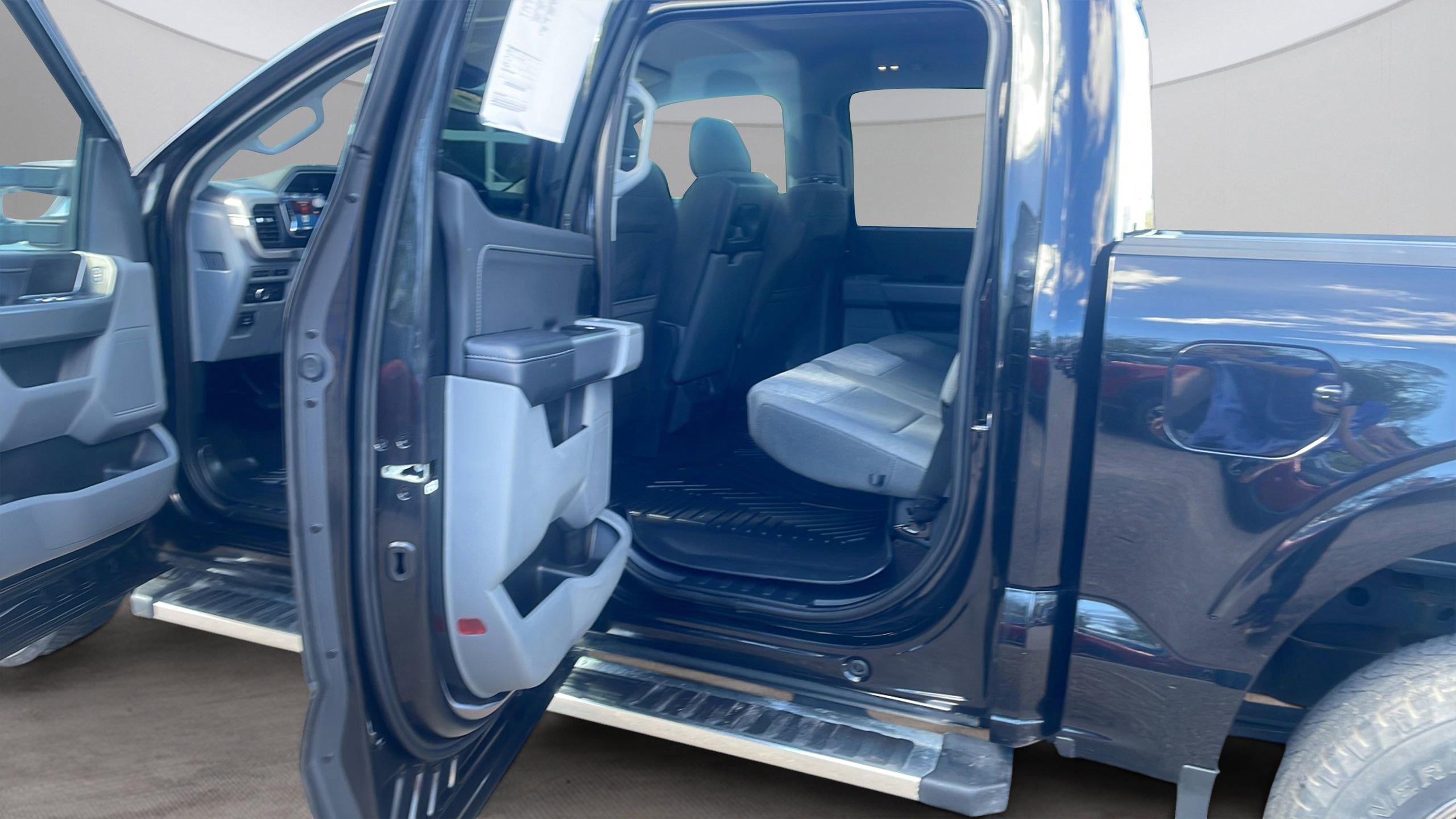 Used 2022 Ford F150 XLT w/ Equipment Group 302A High AWD/4WD image 24