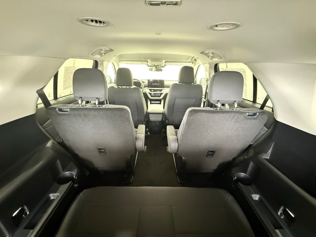 New 2026 Ford Explorer Active AWD/4WD image 33