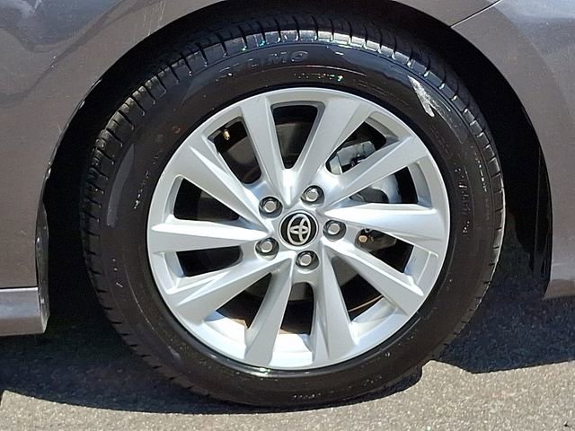 Used 2024 Toyota Camry LE image 10