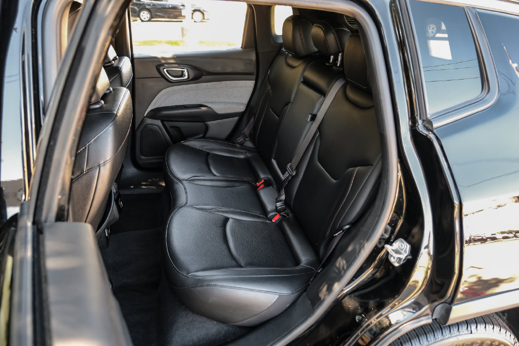 Used 2024 Jeep Compass Latitude AWD/4WD image 51