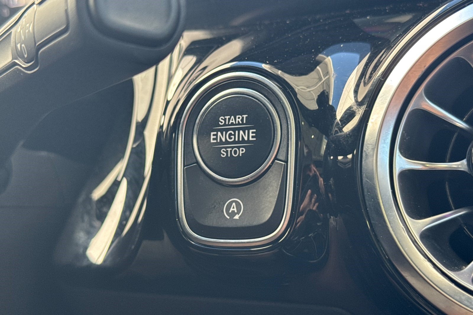 Used 2023 Mercedes-Benz GLA 250 image 29