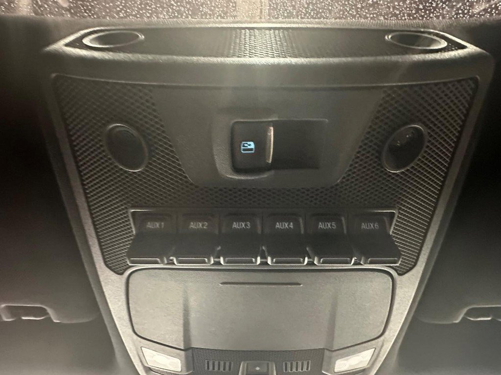 Used 2017 Ford F150 Raptor w/ Equipment Group 802A Luxury AWD/4WD image 24