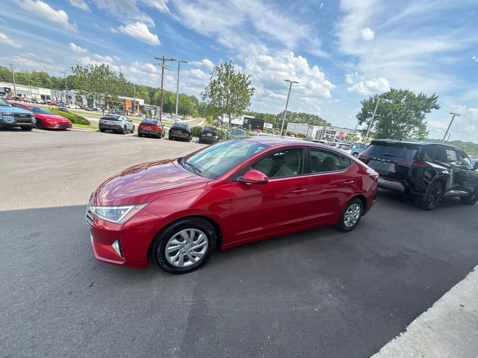 Used 2019 Hyundai Elantra SE FWD image 16