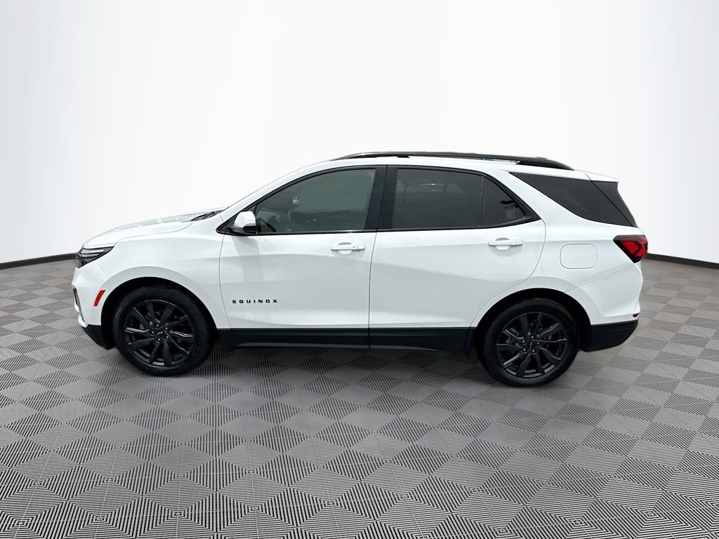 Used 2022 Chevrolet Equinox RS w/ RS Leather Package FWD image 9