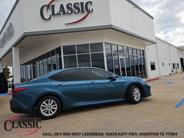 Used 2025 Toyota Camry XLE