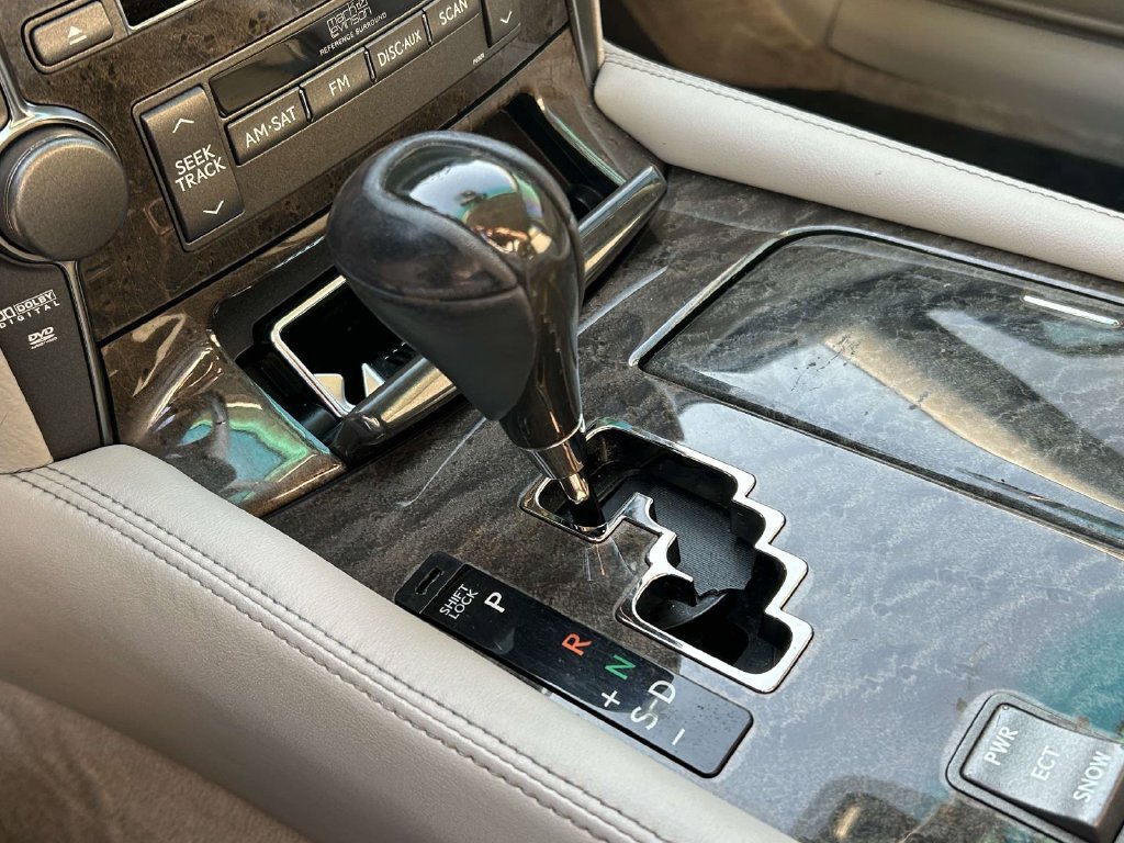 Used 2007 Lexus LS 460 L w/ Luxury Pkg RWD image 31