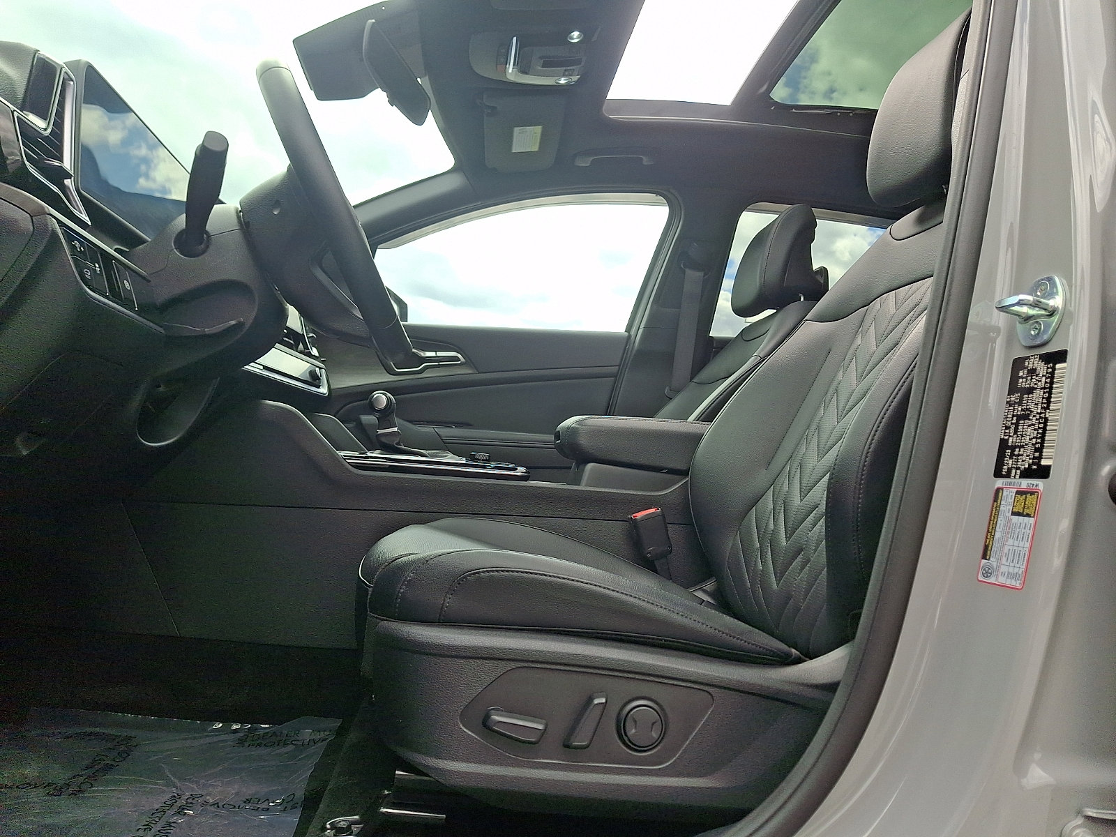 Used 2023 Kia Sportage X-Line w/ X-Line Premium Package image 13