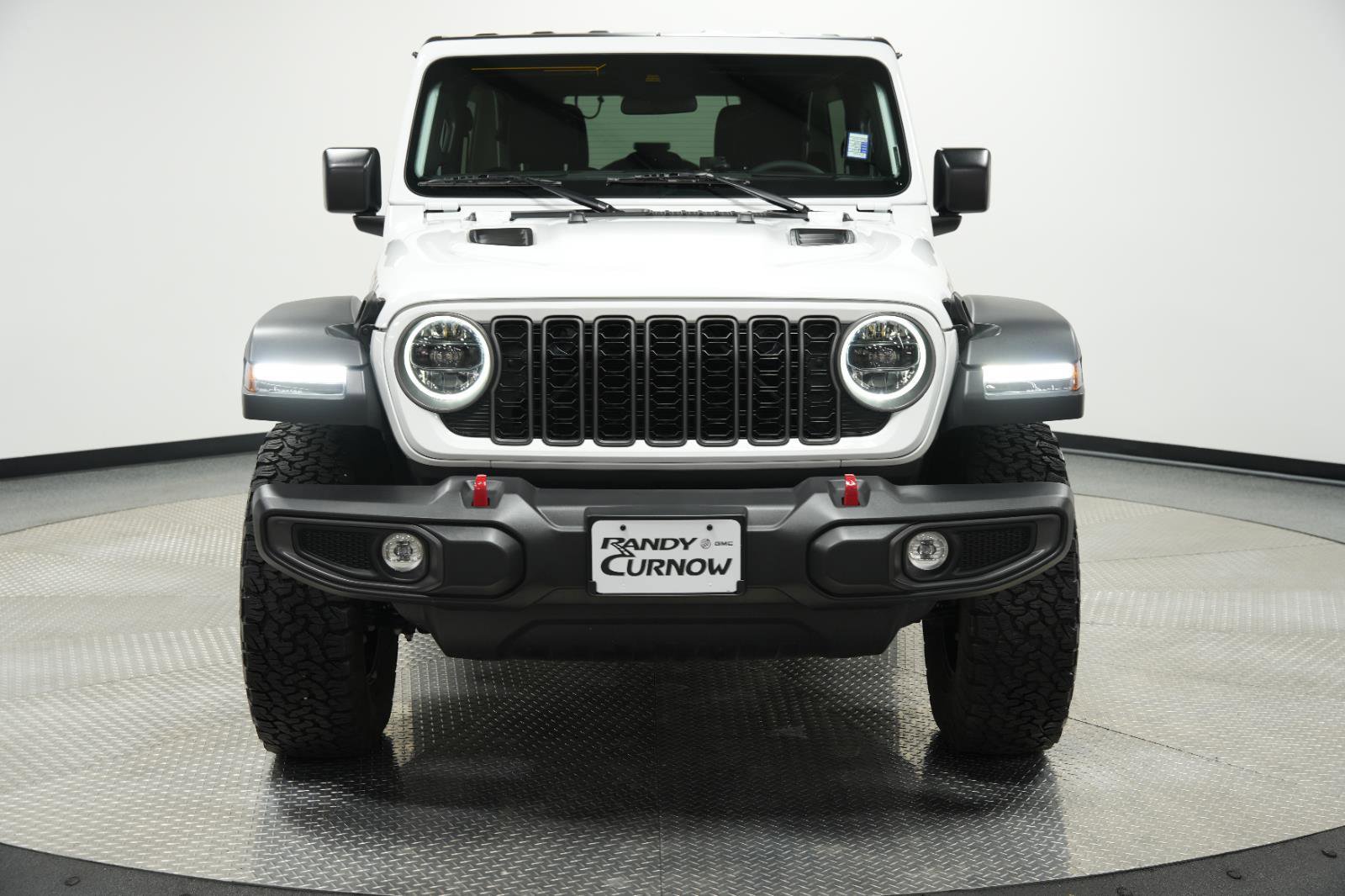 Used 2024 Jeep Wrangler Unlimited Rubicon w/ Convenience Group AWD/4WD image 2