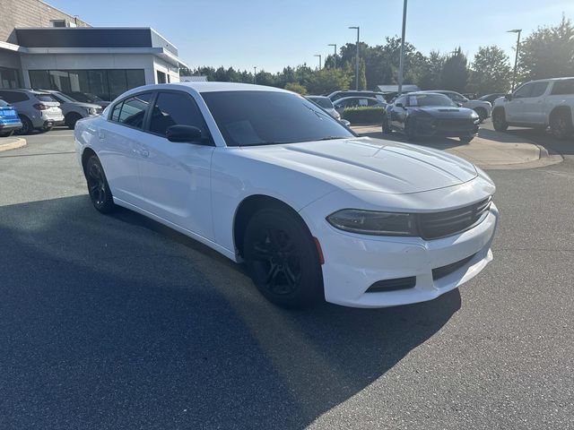 Used 2023 Dodge Charger SXT RWD image 3