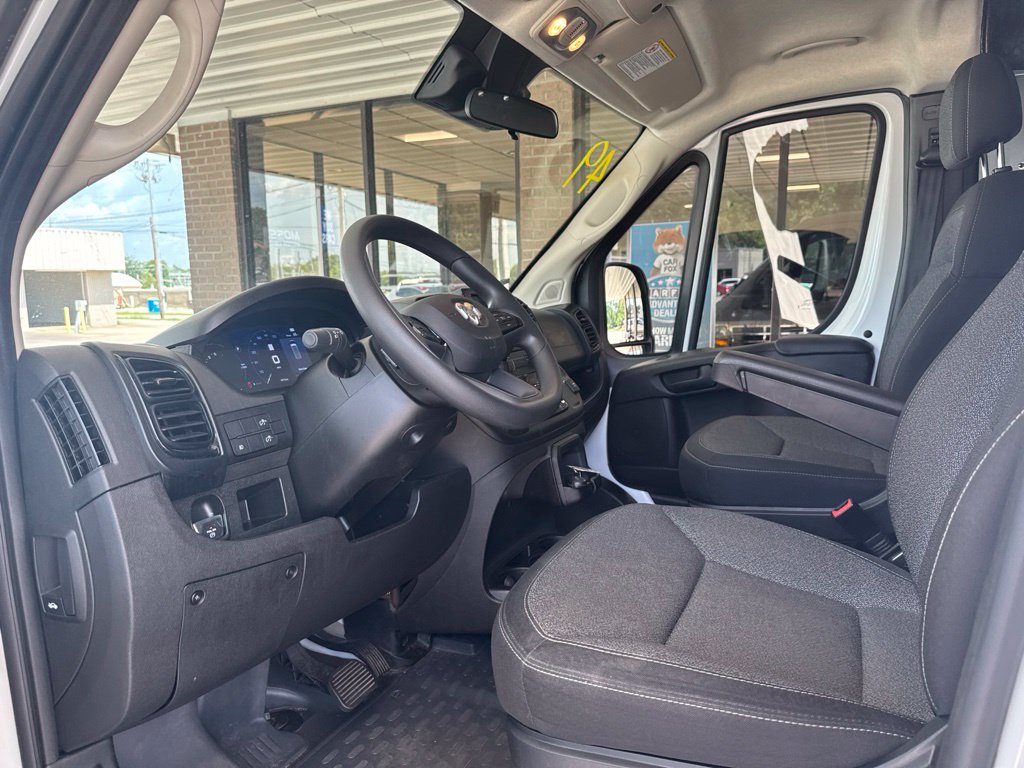 Used 2025 RAM ProMaster 2500 w/ U-Haul Equipment Group FWD image 8