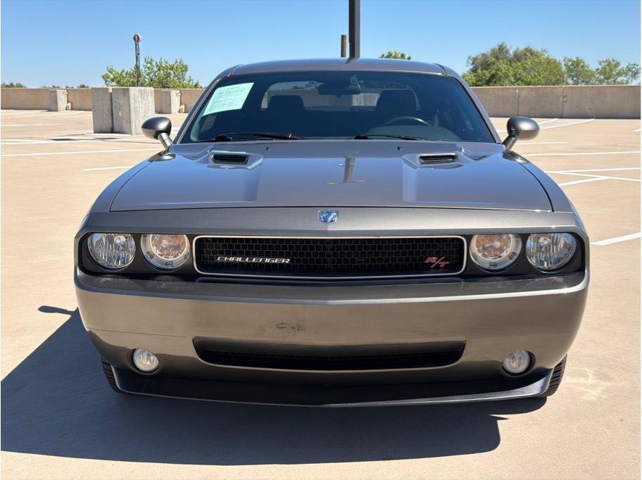 Used 2009 Dodge Challenger R/T w/ Sound Group RWD image 2
