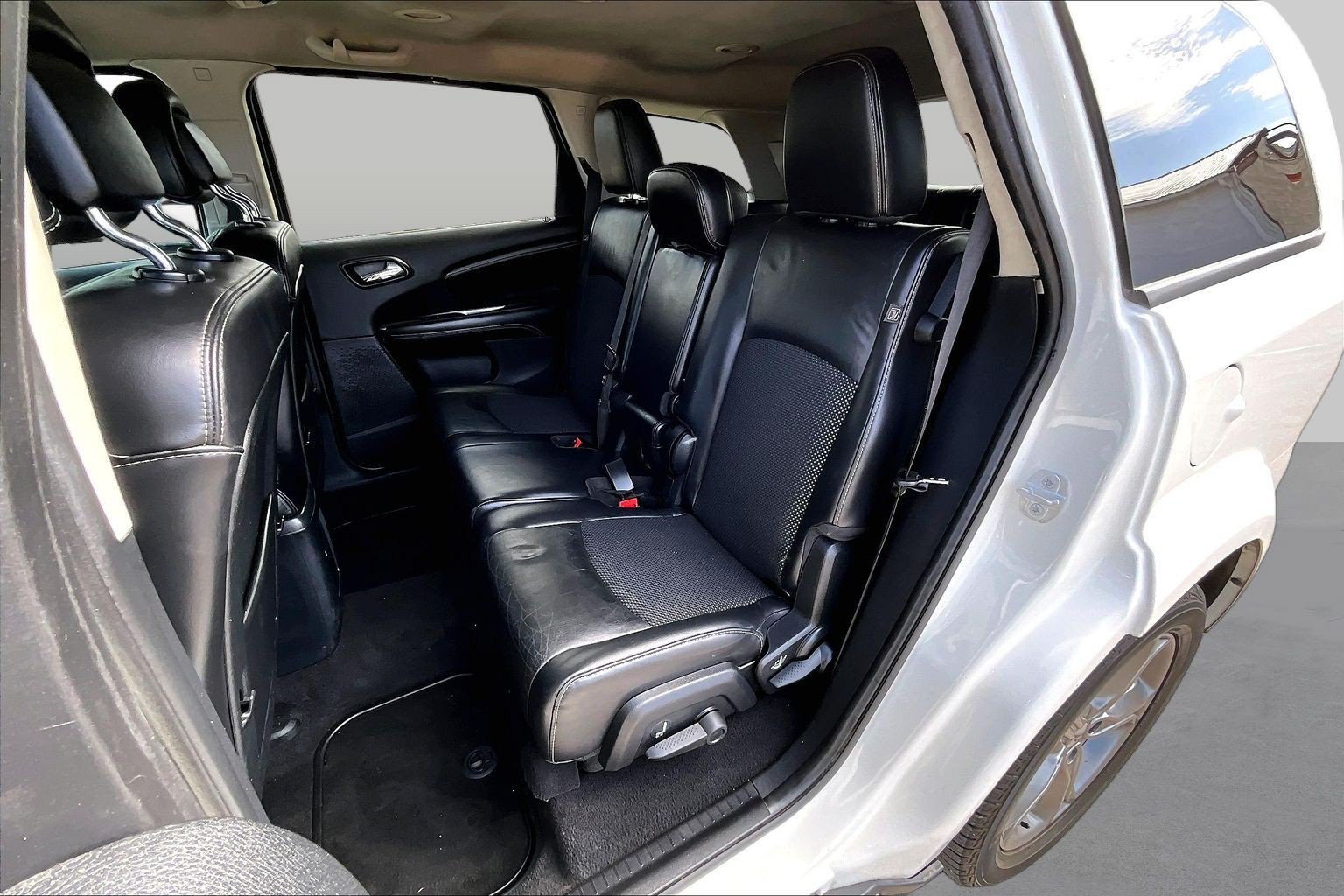 Used 2018 Dodge Journey Crossroad w/ Driver Convenience Group FWD image 25
