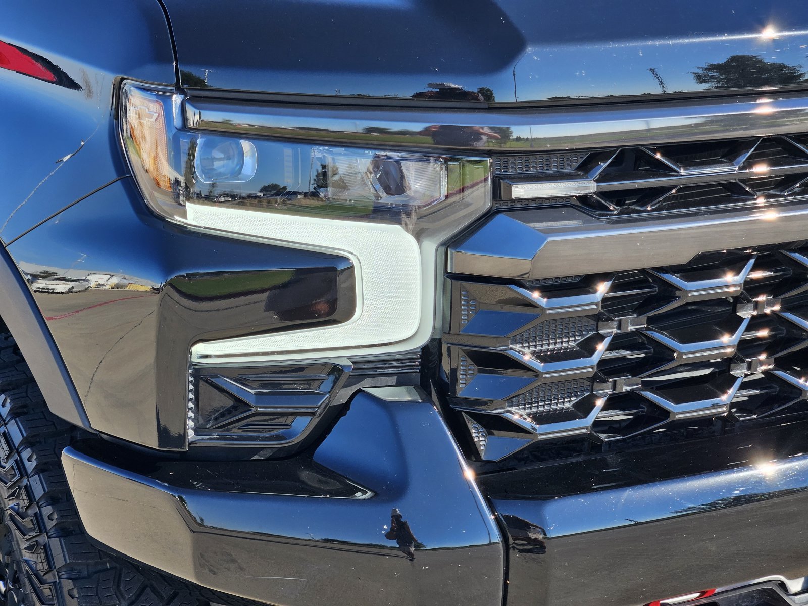 Certified 2024 Chevrolet Silverado 1500 ZR2 w/ Technology Package AWD/4WD image 11