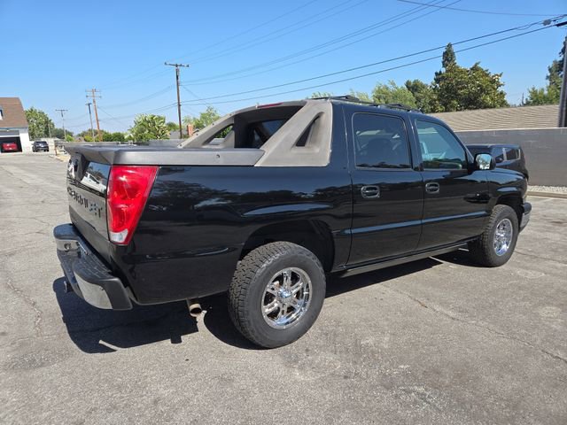 Used 2006 Chevrolet Avalanche Z66 w/ Sun And Sound Package RWD image 3