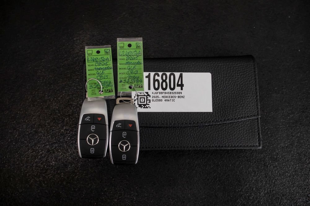 Used 2025 Mercedes-Benz GLE 580 4MATIC image 49