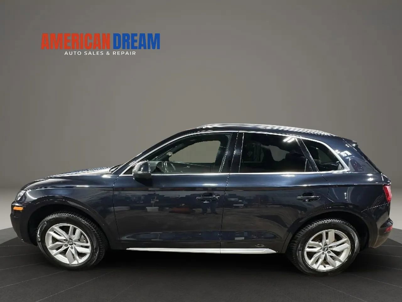 Used 2020 Audi Q5 2.0T Premium w/ Convenience Package AWD/4WD image 2