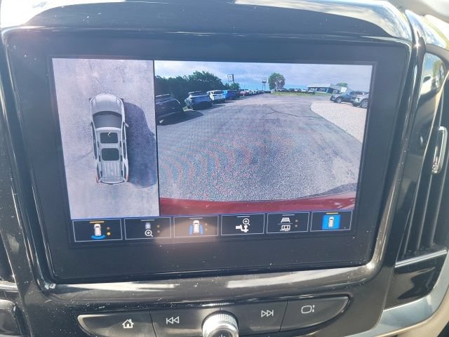 Used 2022 Chevrolet Traverse LT w/ LT Premium Package AWD/4WD image 54
