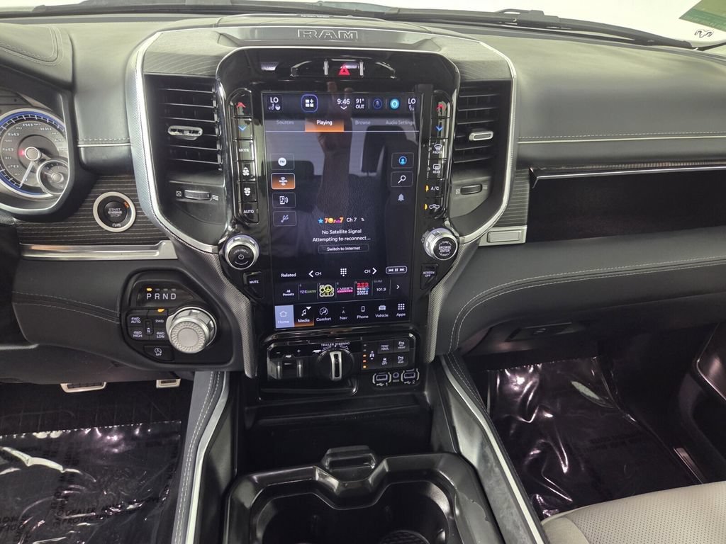 Used 2022 RAM 1500 Limited AWD/4WD image 16