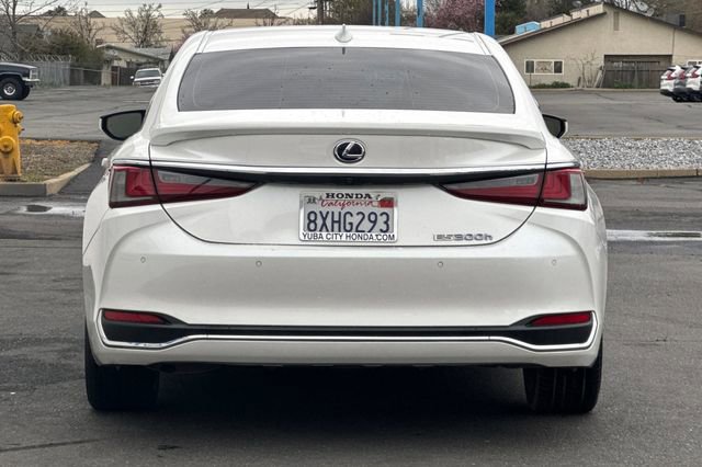 Used 2021 Lexus ES 300h w/ Premium Package image 5