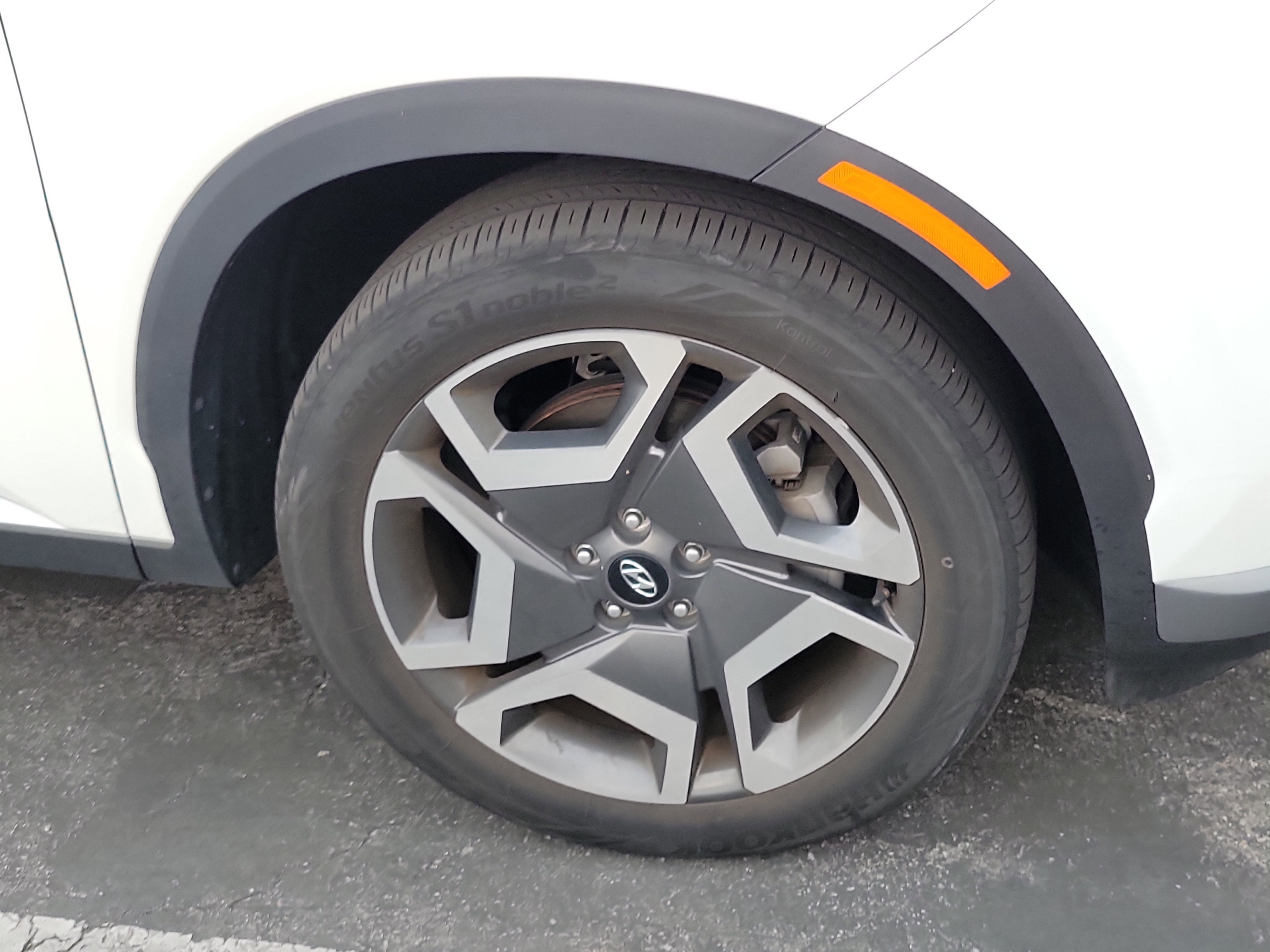 Used 2023 Hyundai Palisade SEL w/ Cargo Package FWD image 3