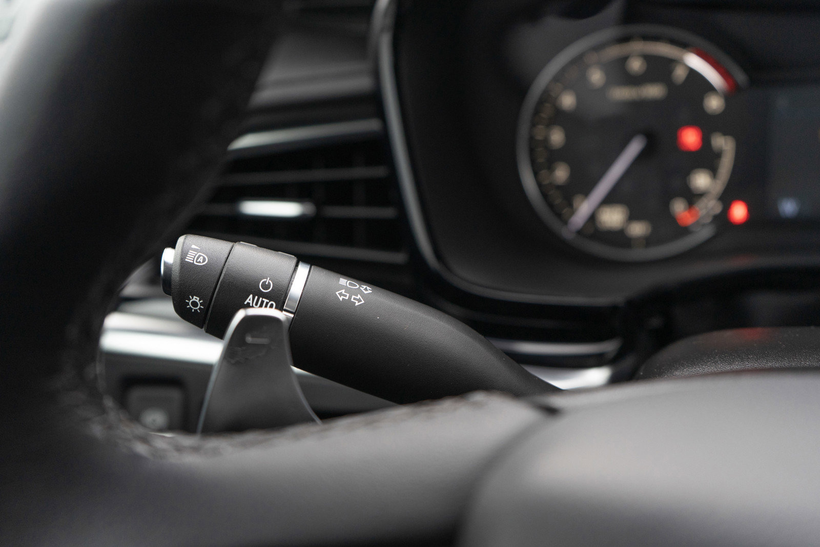 Used 2024 Cadillac XT6 Sport image 23