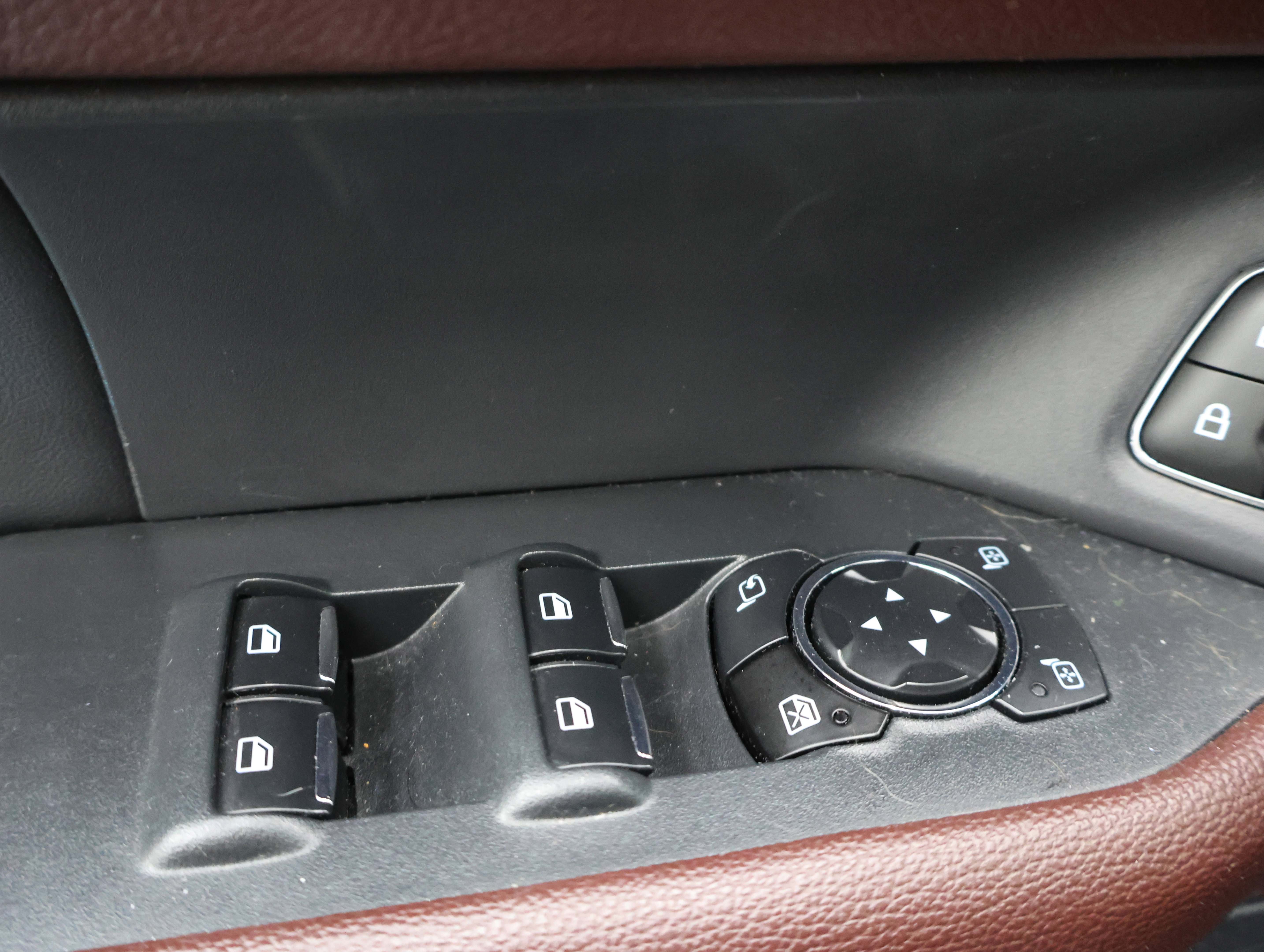 Used 2023 Ford Expedition Max Limited image 45