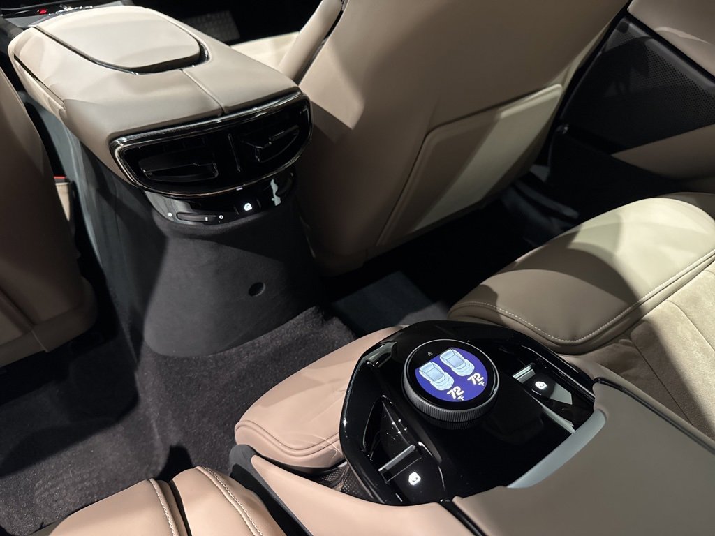 Used 2024 Ferrari Purosangue image 33