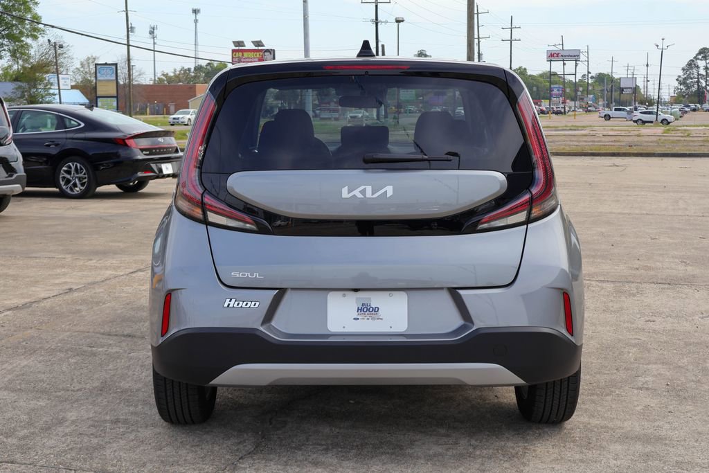 Used 2025 Kia Soul LX w/ LX Technology Package image 18
