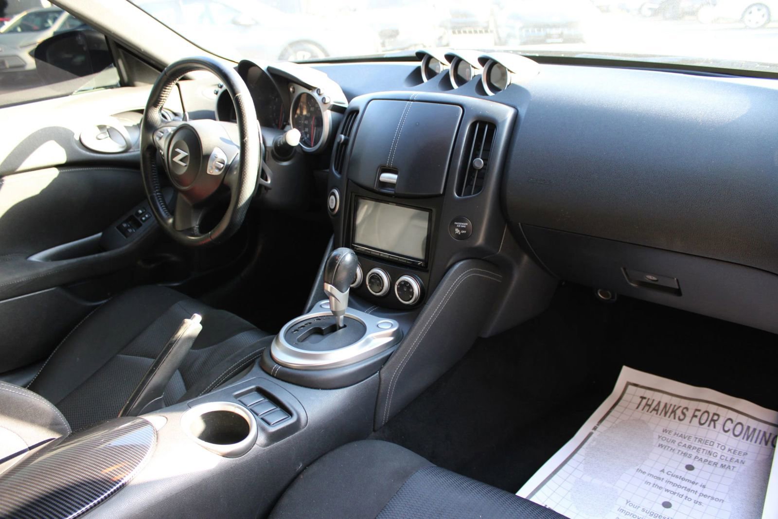 Used 2014 Nissan 370Z Coupe image 10