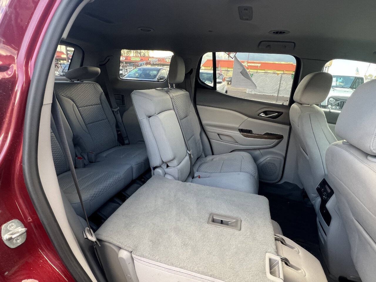Used 2017 GMC Acadia SLE w/ LPO, Floor Liner Package AWD/4WD image 13