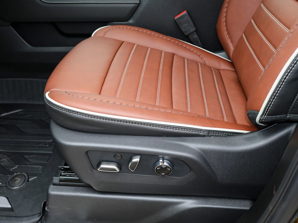 New 2026 GMC Sierra 3500 Denali Ultimate image 11