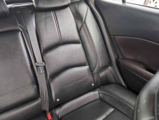 Used 2018 MAZDA MAZDA3 Touring image 14