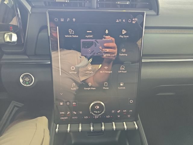 New 2027 GMC Terrain AT4 w/ Convenience Package III AWD/4WD image 14